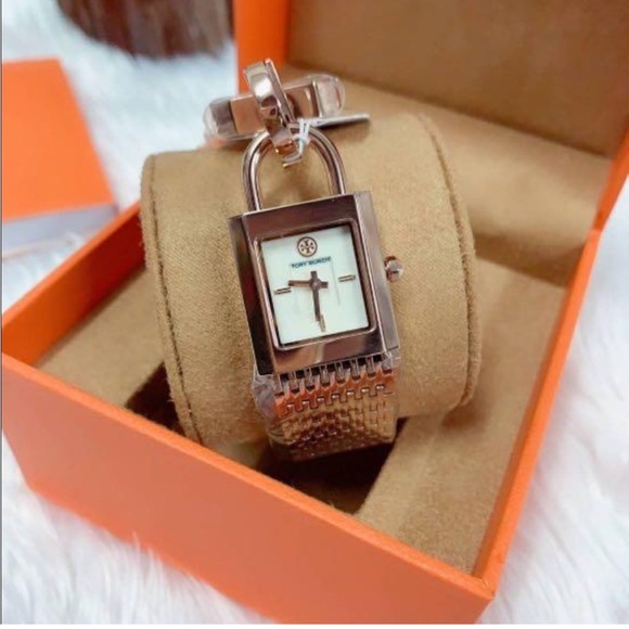 Tory Burch Accessories & More - Picture 6 of 16